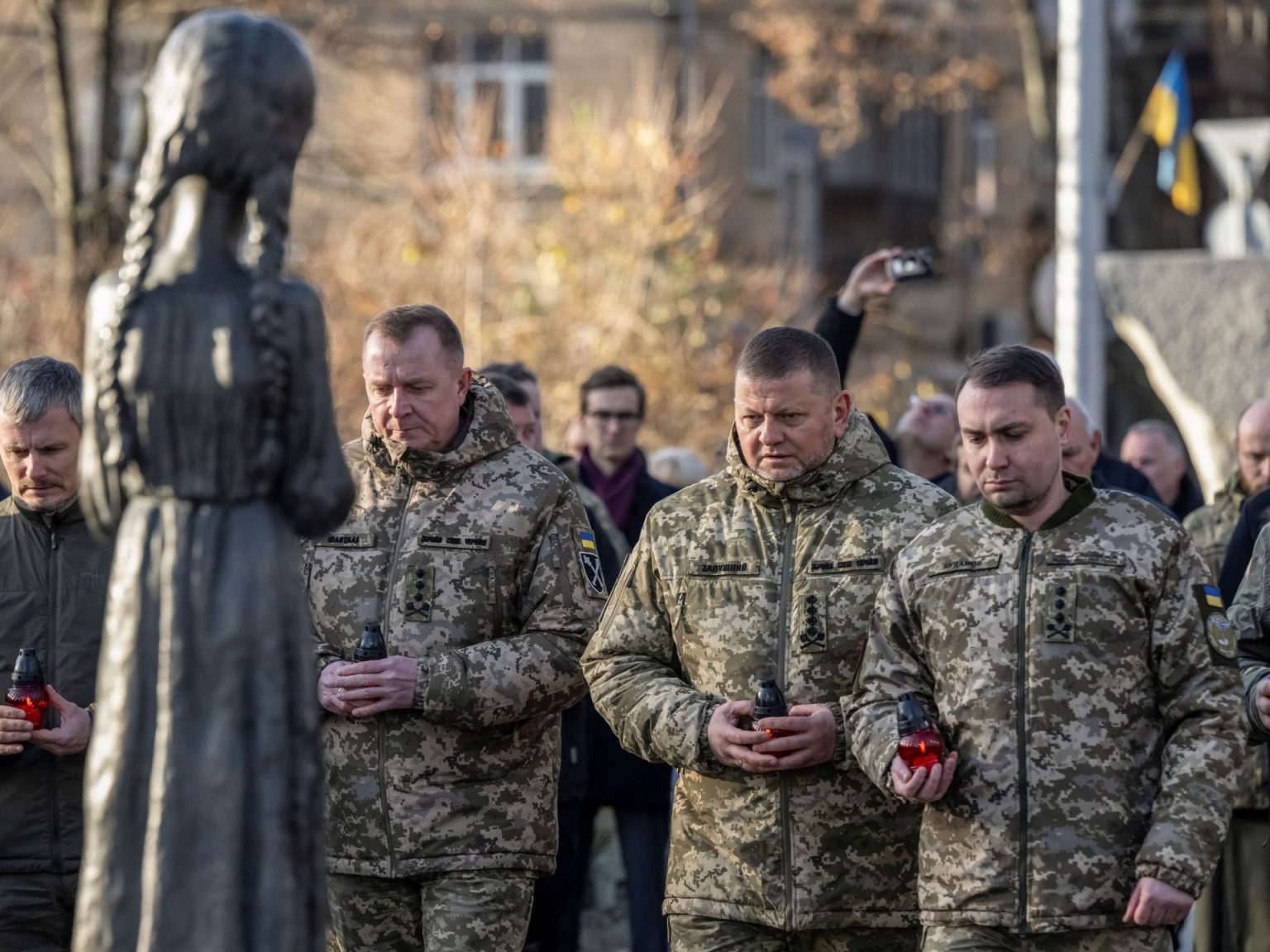 صحيفة روسية: حادث تسميم يكشف الوجه الآخر لصراع القيادات في أوكرانيا