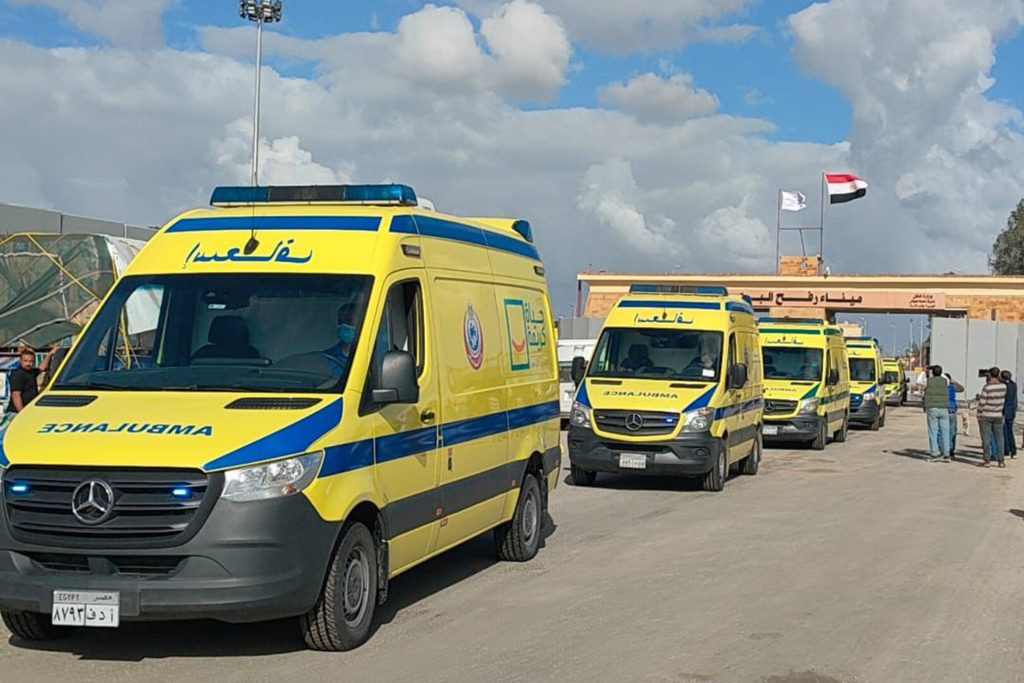 الجزيرة نت ترصد معاناة جرحى غزة في معبر رفح