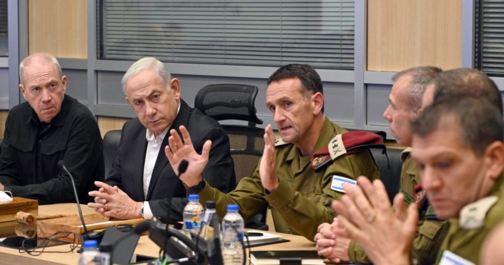 بعد منع هاليفي من تسجيل الاجتماعات.. لماذا يخشى نتنياهو من الجيش؟