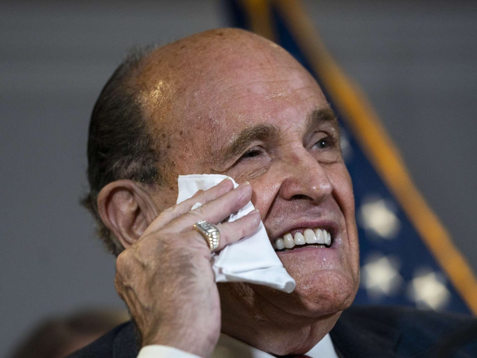 ما علاقة إفلاس محامي ترامب السابق بالانتخابات الرئاسية؟