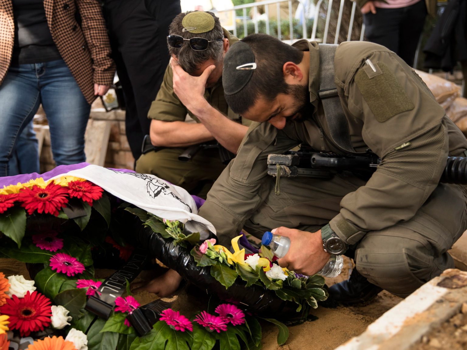 الجيش الإسرائيلي يعلن مقتل 20 جنديا “بنيران صديقة” في غزة