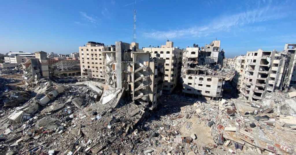 هآرتس: إسرائيل أدارت ظهرها للأسرى لصالح تدمير غزة