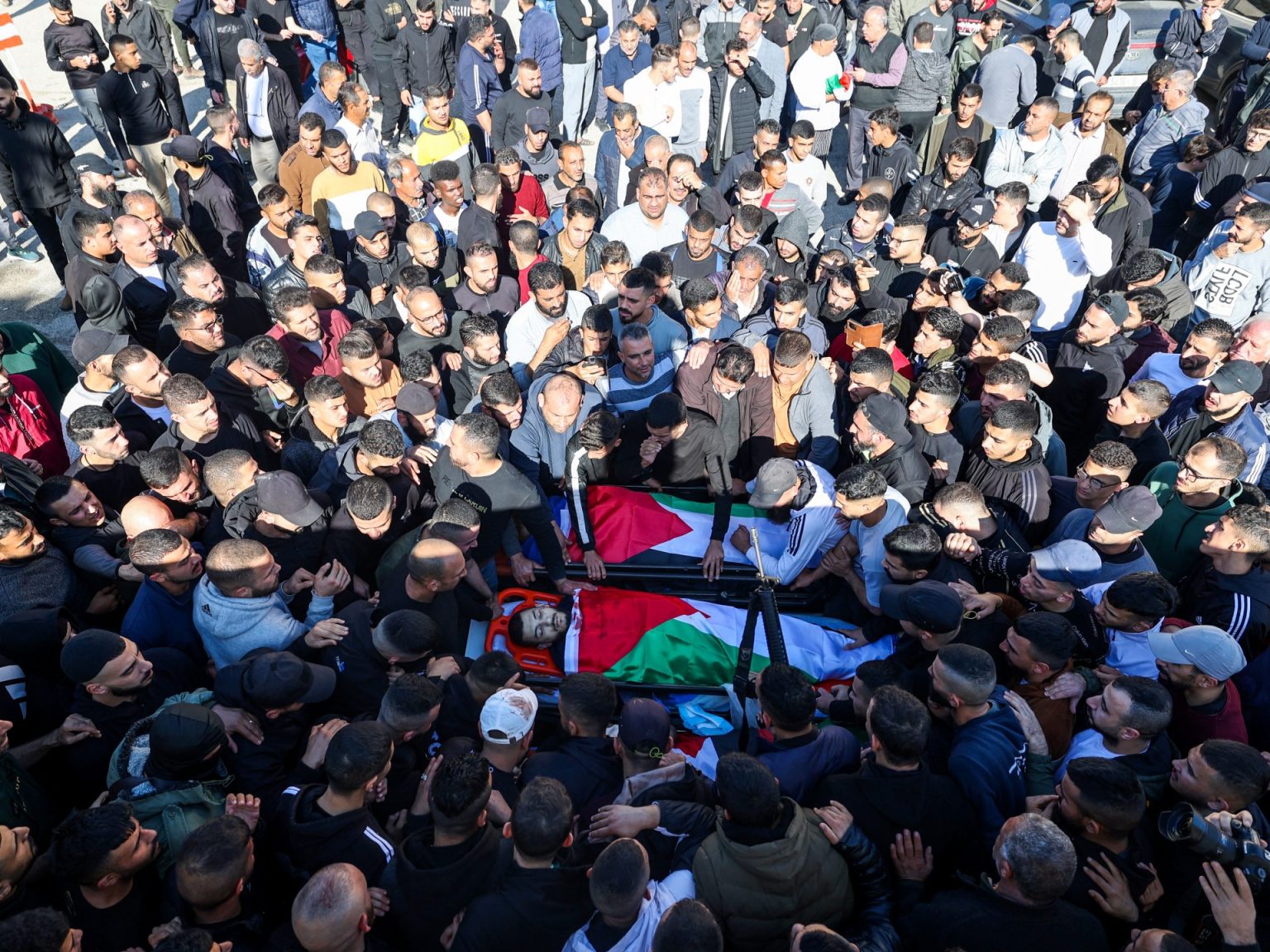 6 شهداء باقتحام الاحتلال مخيم الفارعة بالضفة الغربية