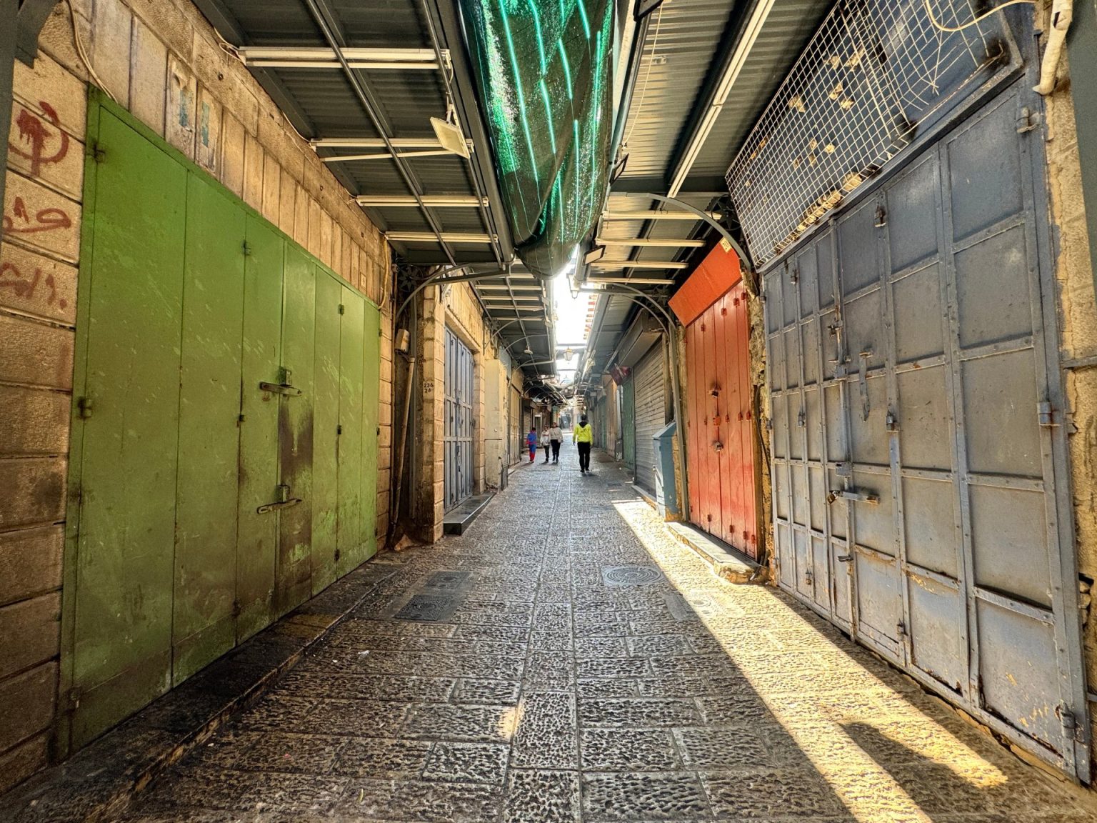 بالصور.. الإضراب يشل مناحي الحياة في القدس