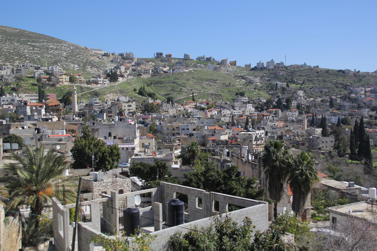 اقتحام برقة.. الهدف خنق المقاومة وتوسيع الاستيطان