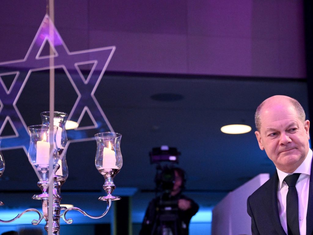 وزير ألماني يدافع عن ربط الجنسية بـ “الاعتراف بحق إسرائيل بالوجود”