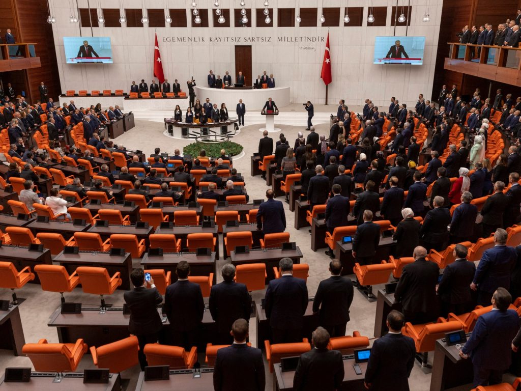 تركيا تعلن تمديد مهمة قواتها في ليبيا سنتين