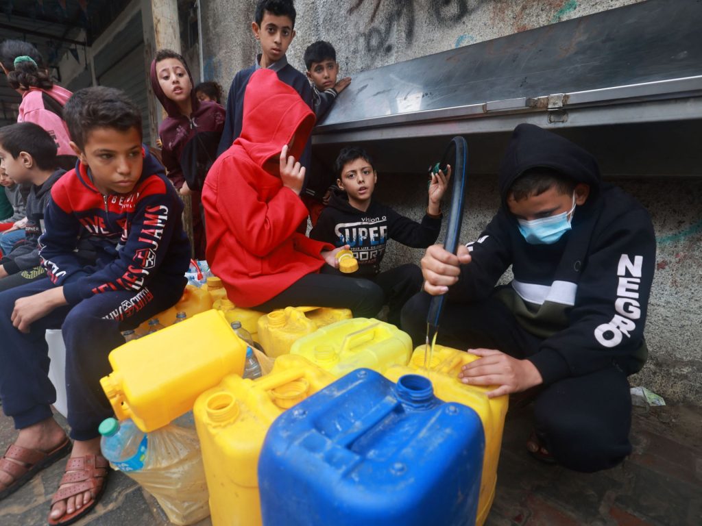 غزة.. المجاعة تهدد حياة الناجين من مجازر الاحتلال