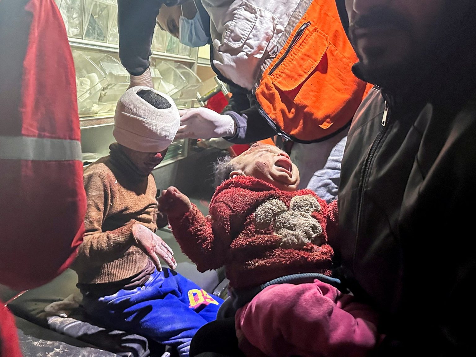 واشنطن بوست: العرب بدؤوا يتساءلون عن مكانتهم بالعالم