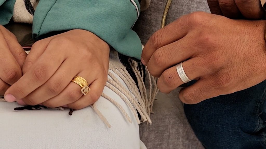 شاهد.. العدوان الإسرائيلي يدمر سعادة جهاد وعهد