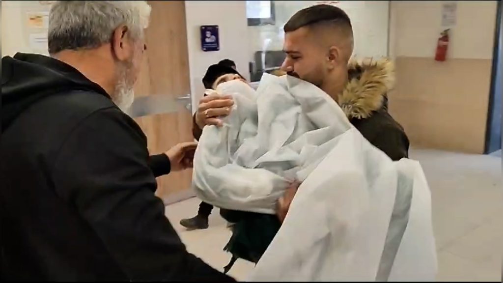 حصار مشفى جنين.. استشهاد مريضين وغاز بأقسام الخُدّج