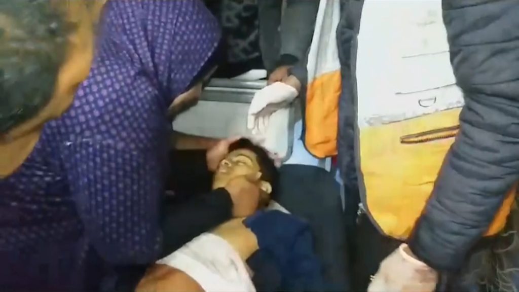 حصيلة شهداء غزة تتجاوز 20 ألفا وشهادات جديدة عن إعدامات ميدانية