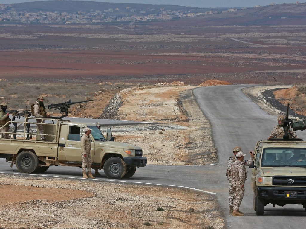 الجيش الأردني يقتل 5 مهربين ويعتقل 15 آخرين عند الحدود مع سوريا