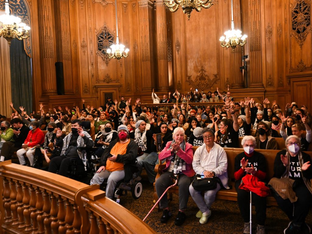 مجلس سان فرانسيسكو يقر دعوة لوقف إطلاق النار في غزة