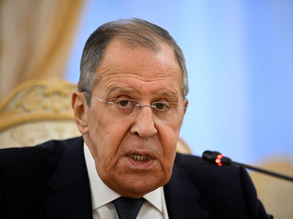 لافروف: ضربات أميركا وبريطانيا في اليمن انتهاك للقانون الدولي