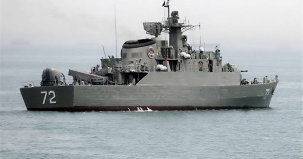 البحر الأحمر يزداد حمرة.. ماذا تريد إيران من إرسال مدمرة “البرز”؟