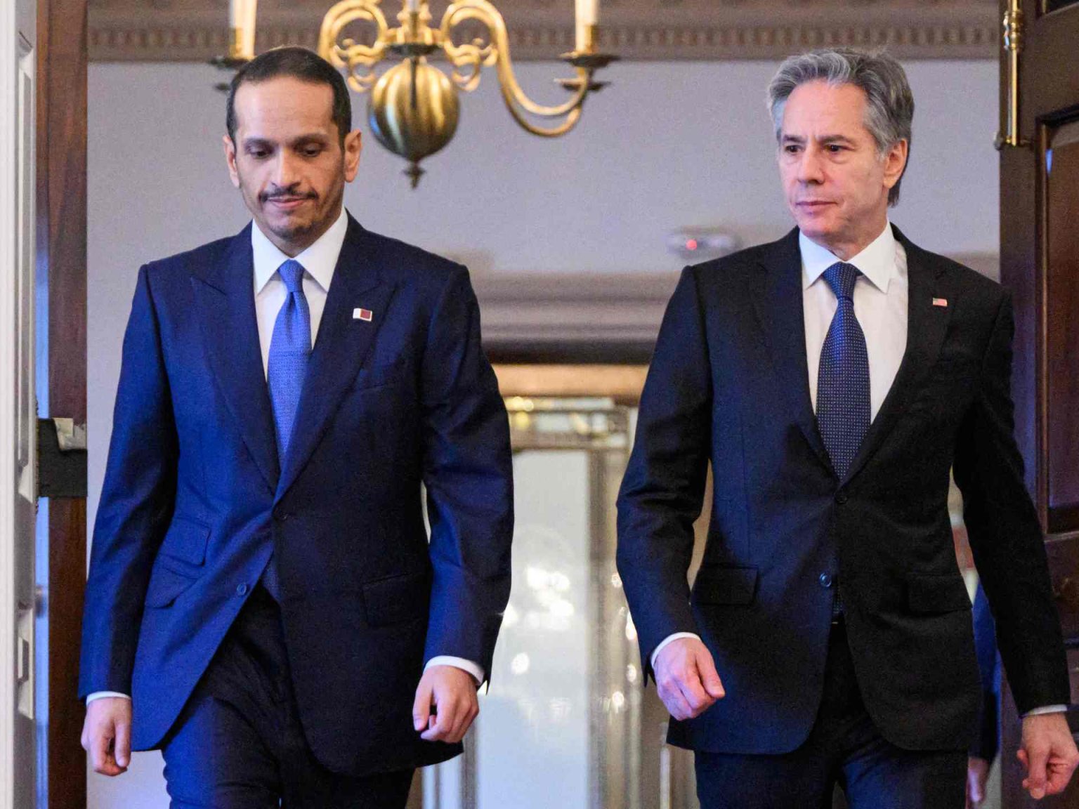 إسرائيل تبحث صفقة مقترحة لتبادل الأسرى وحماس تشترط وقف الحرب أولا