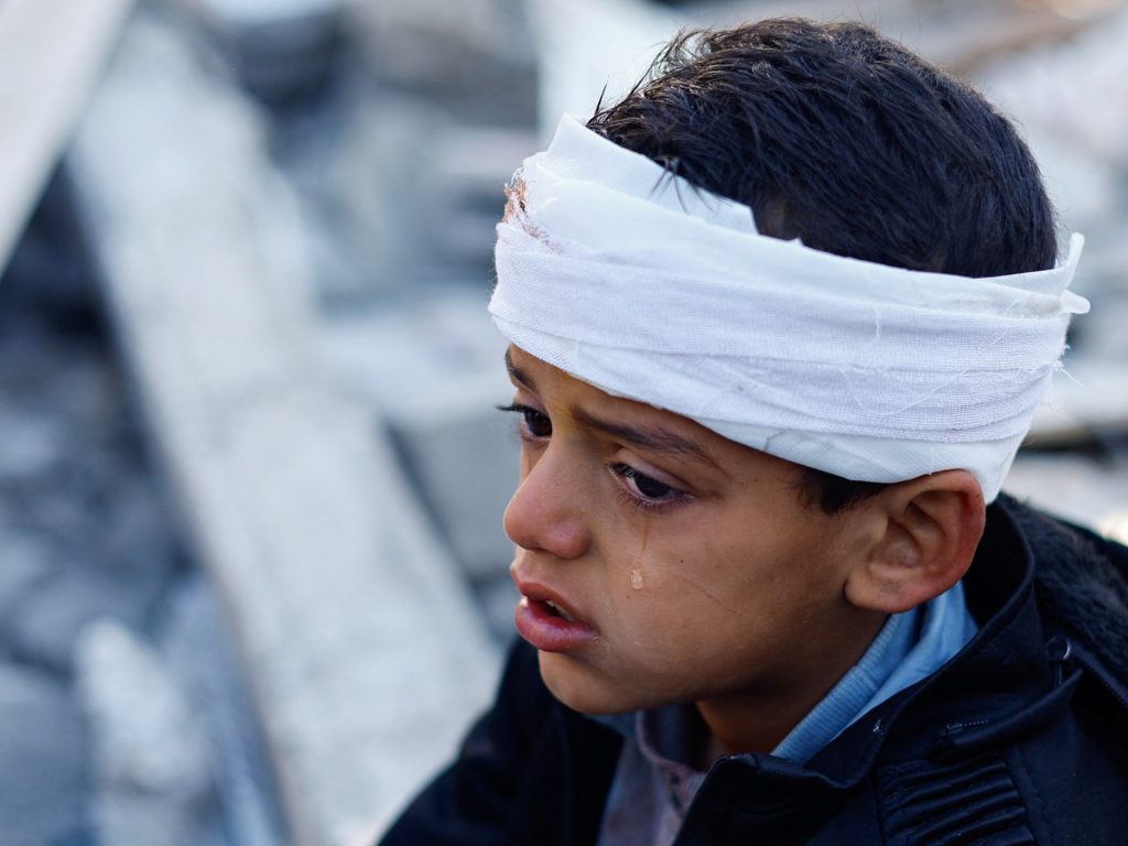 الغارديان: النخب الغربية متواطئة في كابوس غزة والعواقب خطيرة