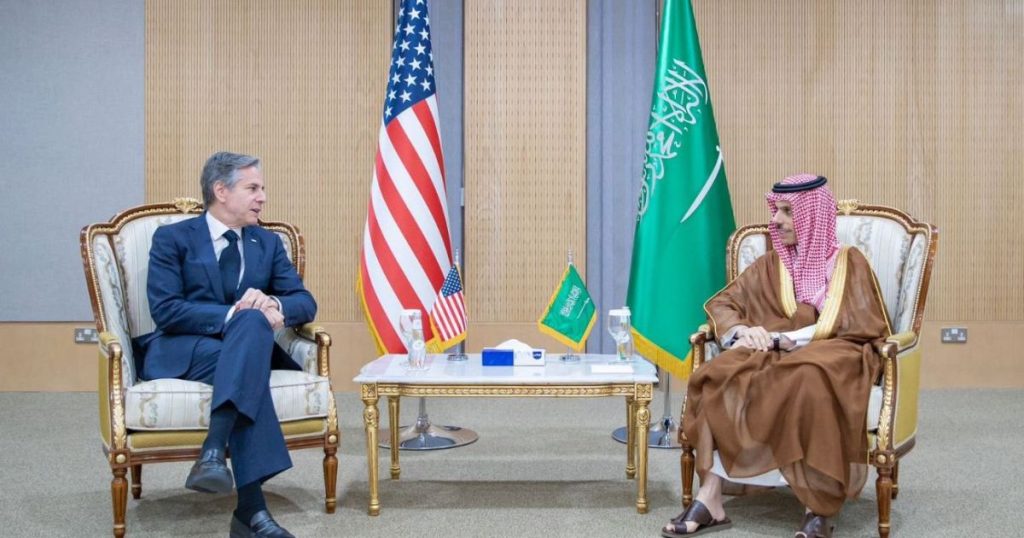 إيكونوميست: هل يأتي السلام بعد الجحيم في الشرق الأوسط؟