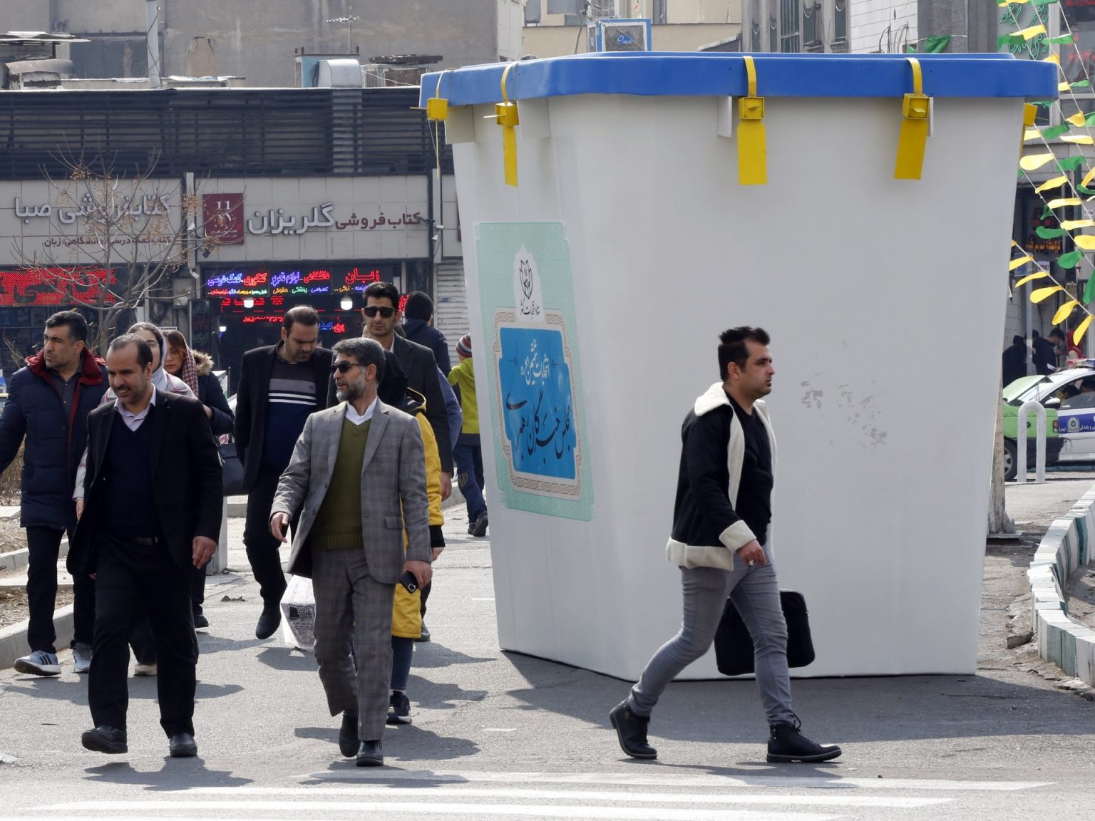 أبرزها الجنسية ولغة التعليم.. هذا ما تريده القوميات الإيرانية من الانتخابات