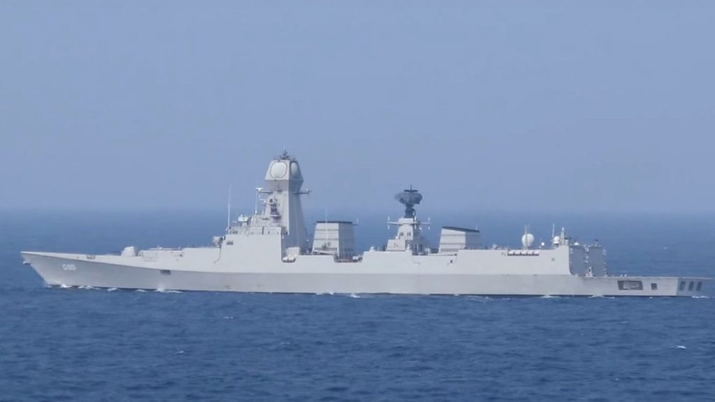 ما دوافع تنامي دور البحرية الهندية قرب باب المندب؟