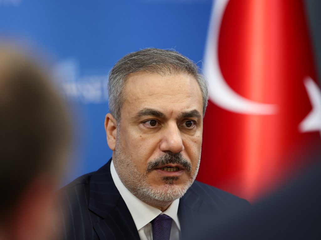 فيدان: إسرائيل تبدو غير متحمسة لوقف إطلاق النار بغزة