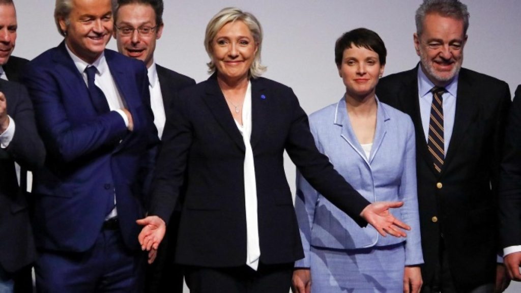 أوروبا تتجه يمينا.. مآسي المهاجرين والأزمات تضخّم اليمين المتطرف وتعزز مواقعه