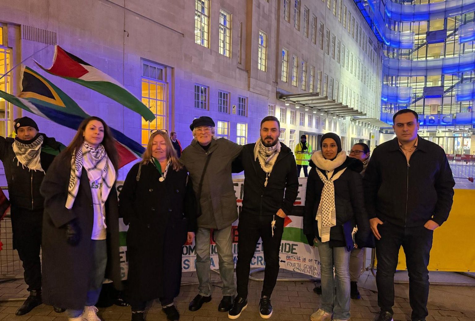 فقد عائلته بغزة.. فلسطيني في بريطانيا يخلّد قصص ضحايا الحرب