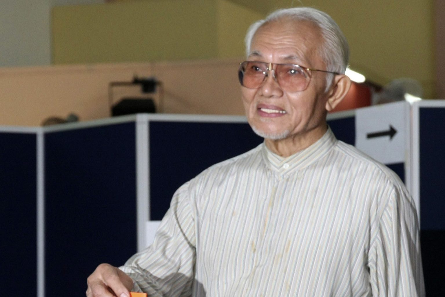 خلّف إرثا كبيرا.. رحيل السياسي الماليزي المخضرم عبد الطيب محمود