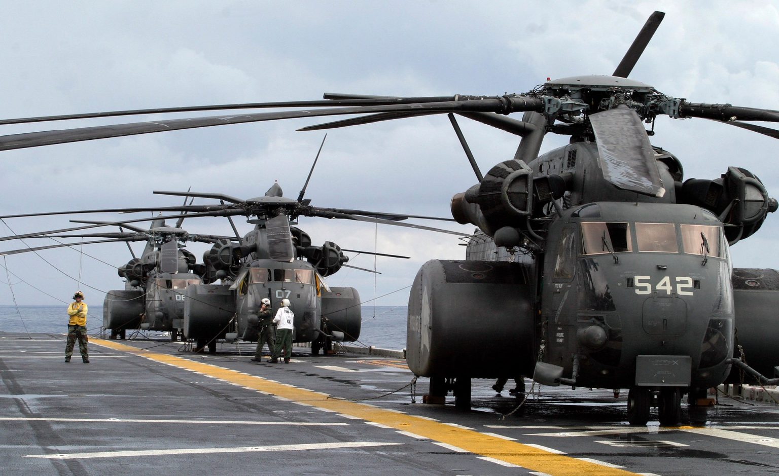 فقدان 5 من مشاة البحرية الأميركية بعد تحطم مروحيتهم بكاليفورنيا