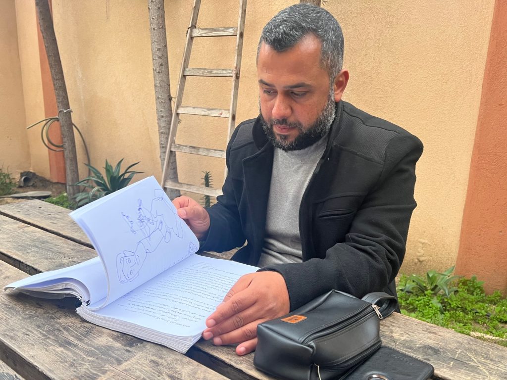 تحت القصف.. باحث فلسطيني يحصل على درجة الدكتوراه