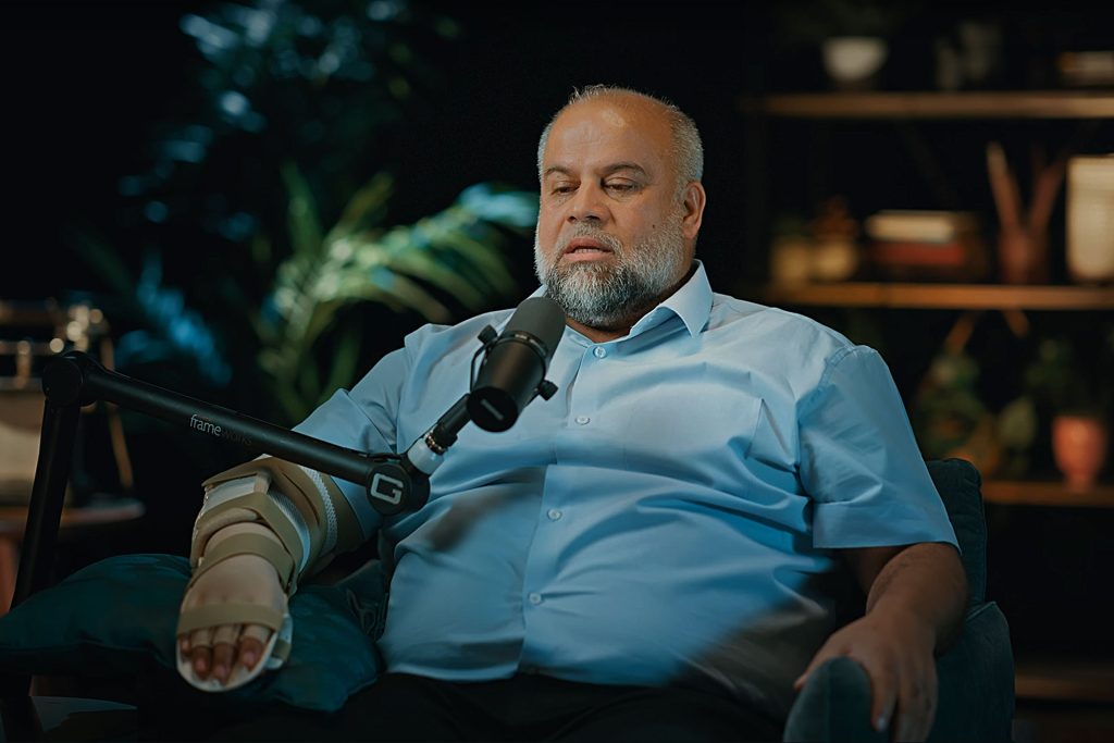 من صباح 7 أكتوبر حتى مغادرته غزة.. تفاصيل يرويها وائل الدحدوح على “أثير”