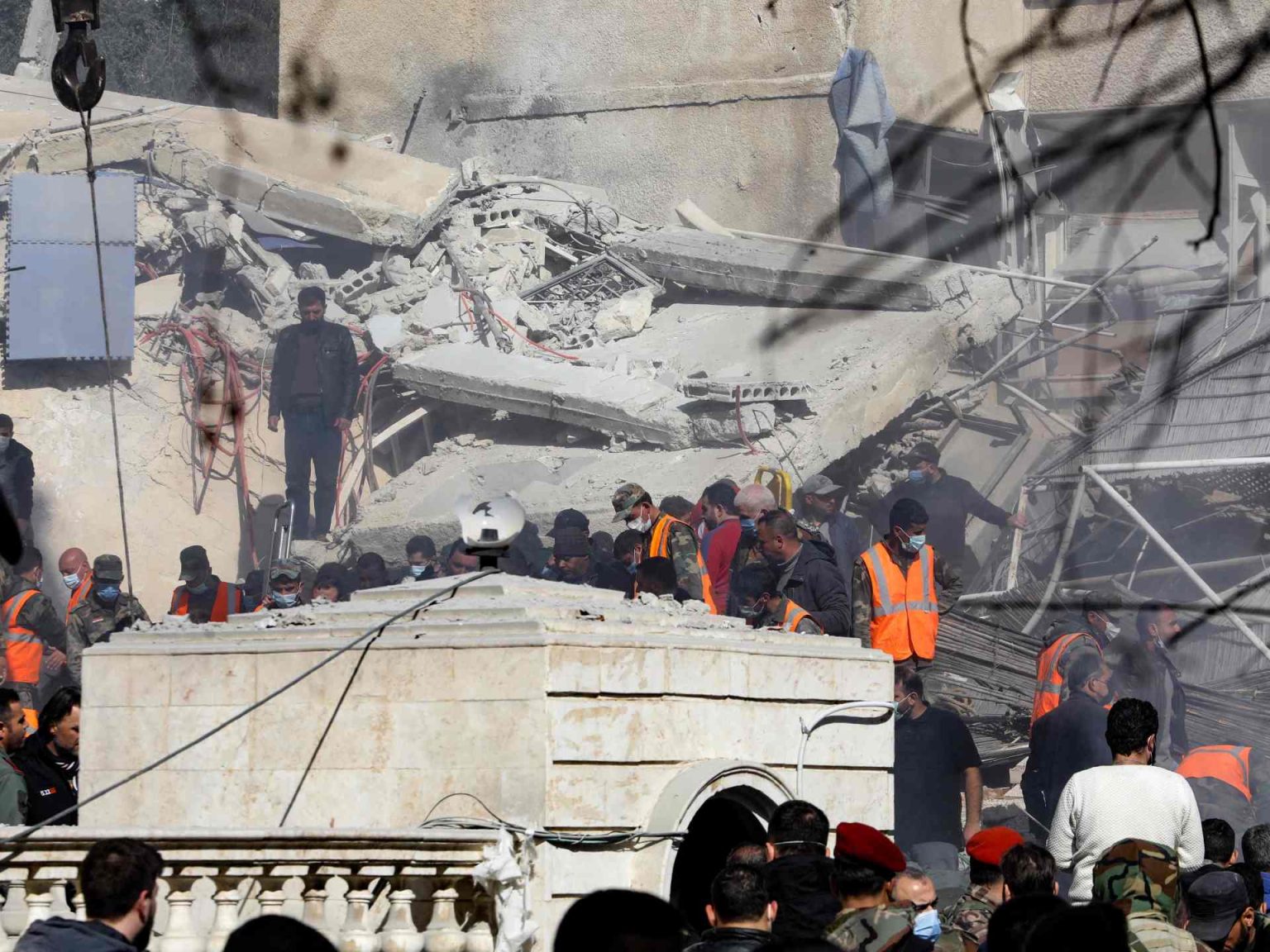 مقتل مستشار بالحرس الثوري في غارة إسرائيلية بدمشق