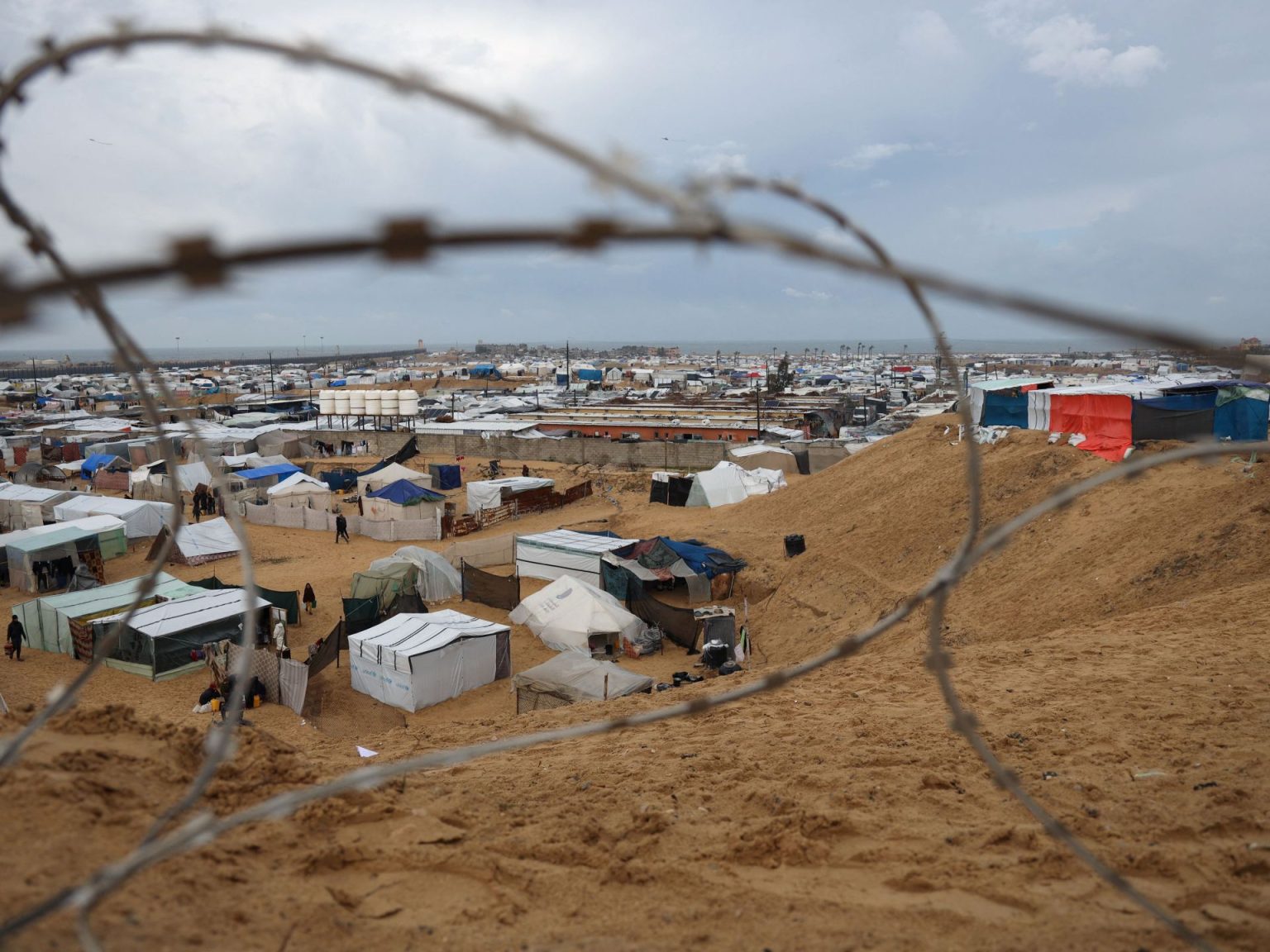 تستضيف نصف سكان غزة.. تحذير أممي من تحرك إسرائيلي محتمل تجاه رفح