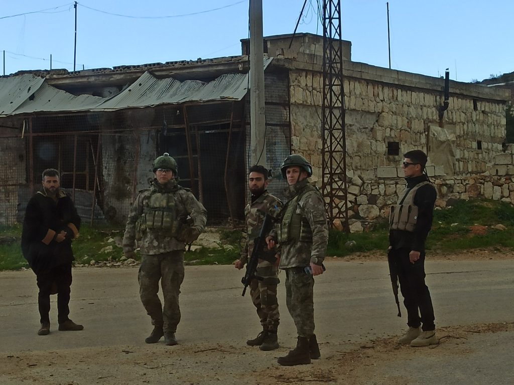 هل تنجح المعارضة بشمال سوريا في إعادة هيكلة قواتها؟