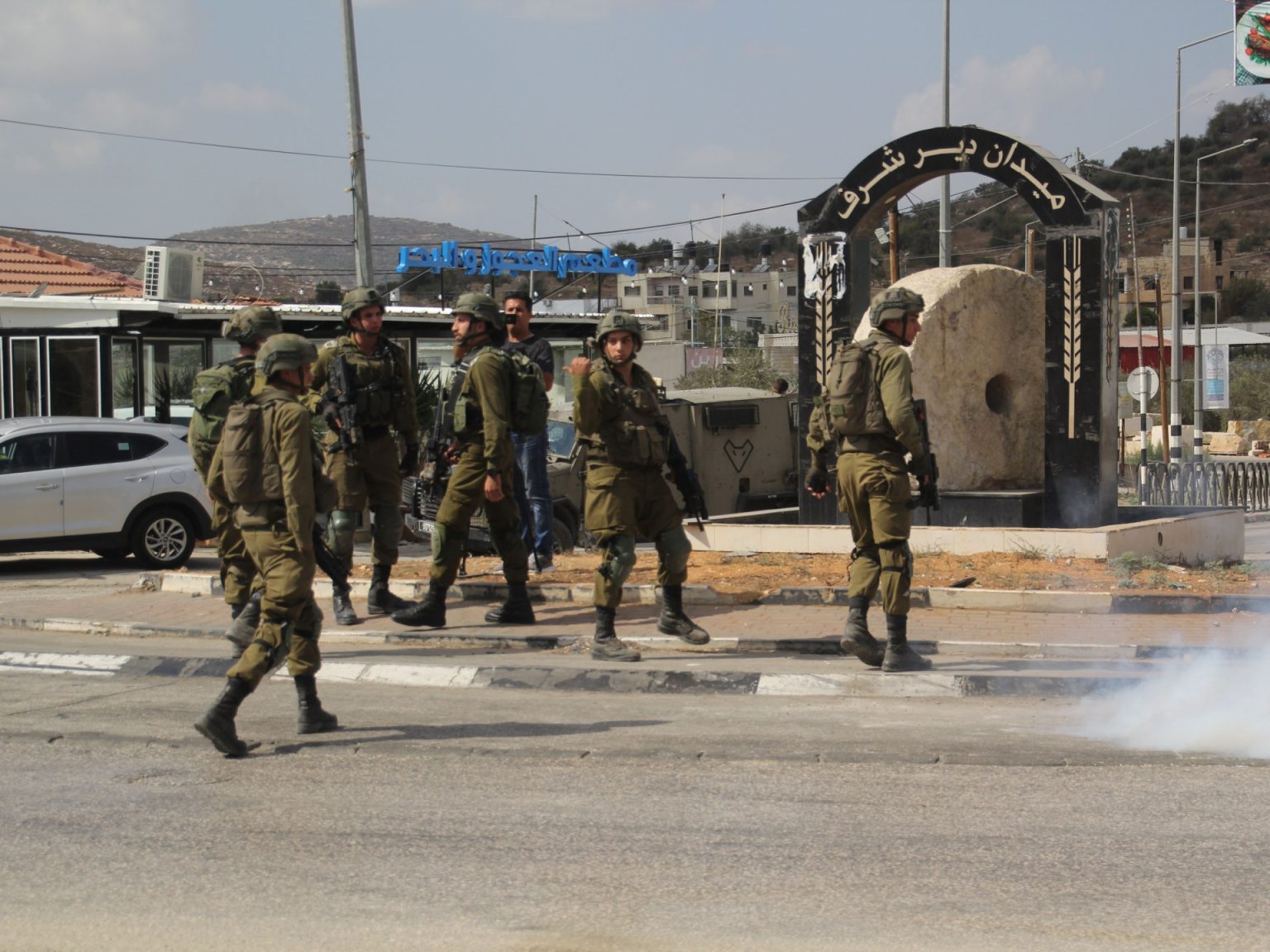 شهيد بالضفة واعتقالات إسرائيلية جديدة ترفع الحصيلة إلى 7870