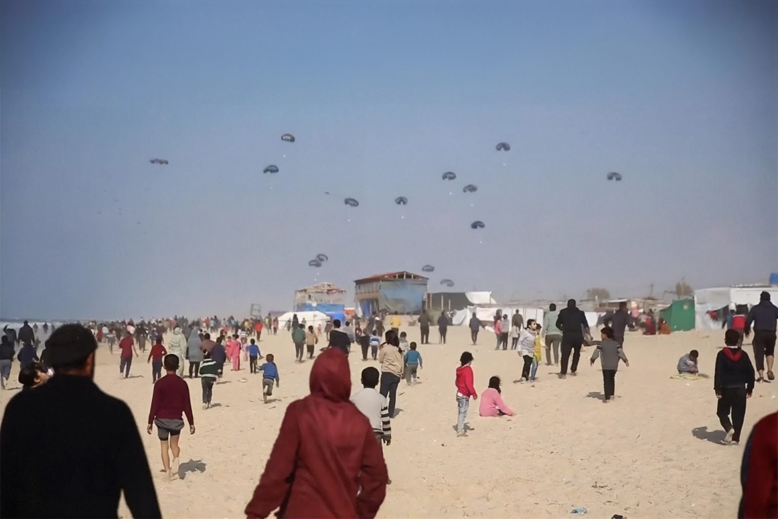 صحف عالمية تسلط الضوء على إدخال المساعدات لغزة والأوضاع بالضفة والقدس