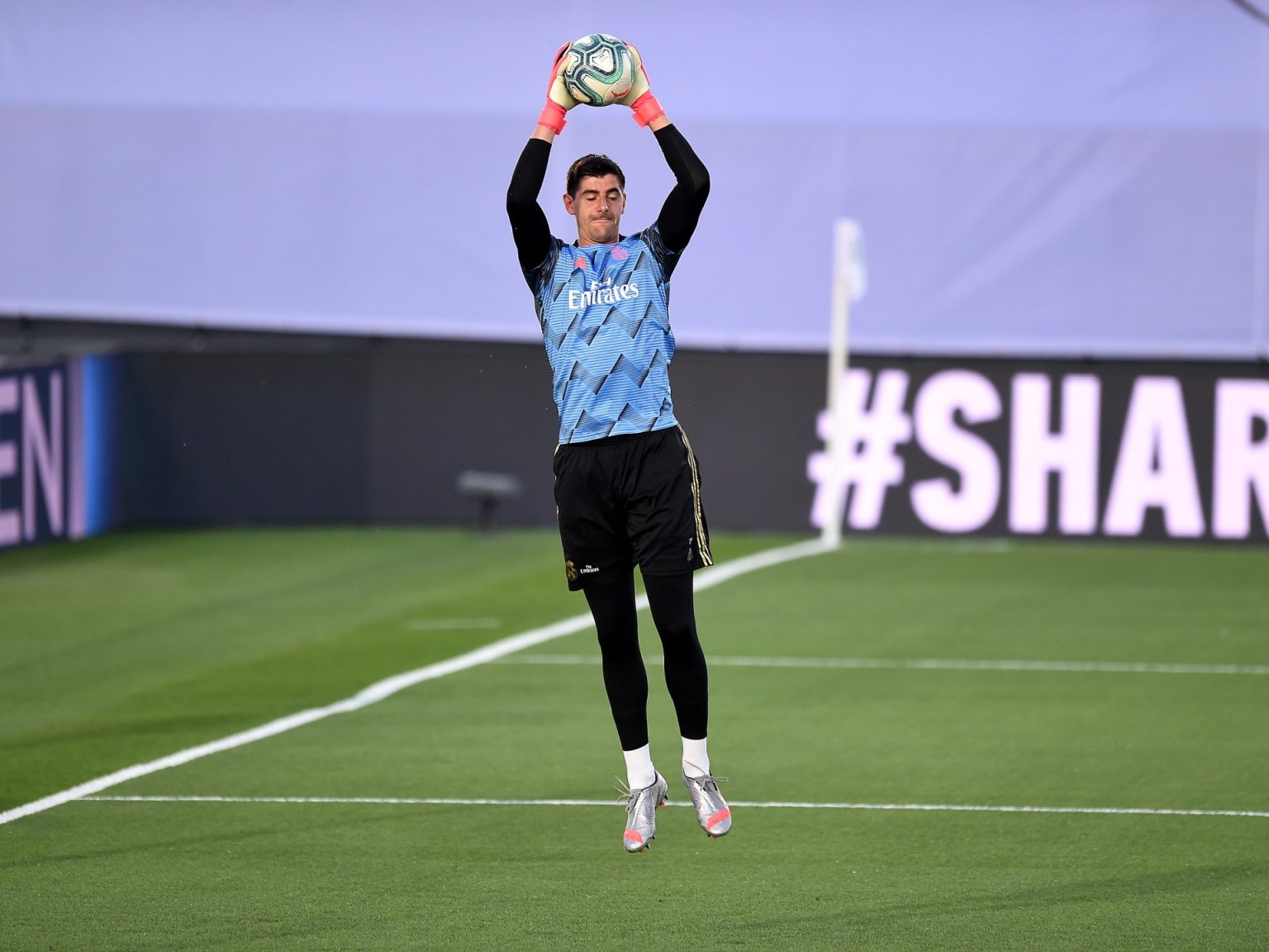 أطول اللاعبين في تاريخ الدوري الإنجليزي الممتاز