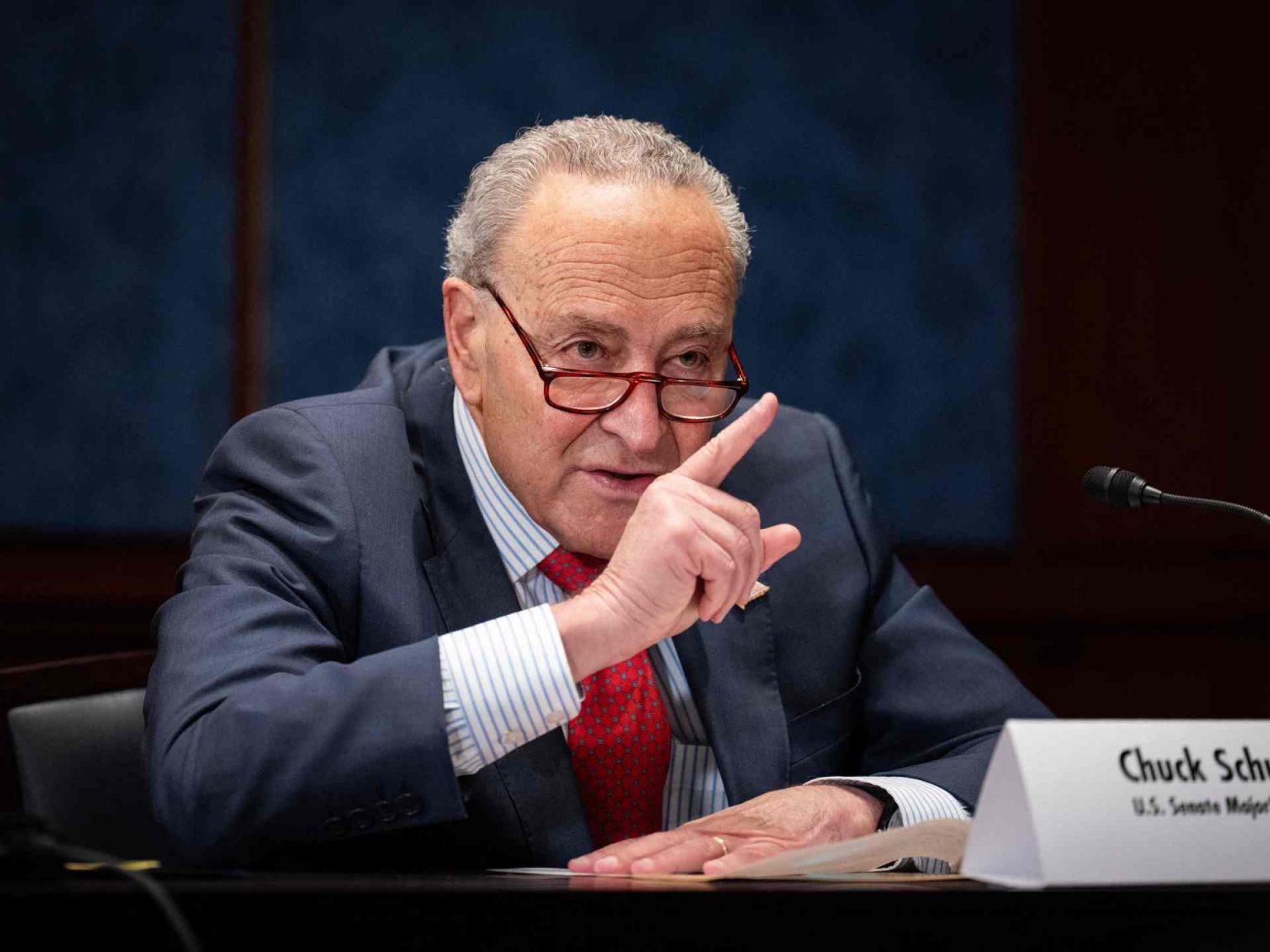 بوليتيكو: خطاب شومر يضع اللوبي الصهيوني بموقف صعب