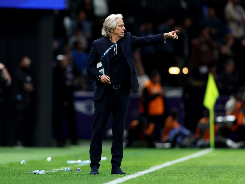 الهلال ومدربه يحطمان الأرقام القياسية في الدوري السعودي