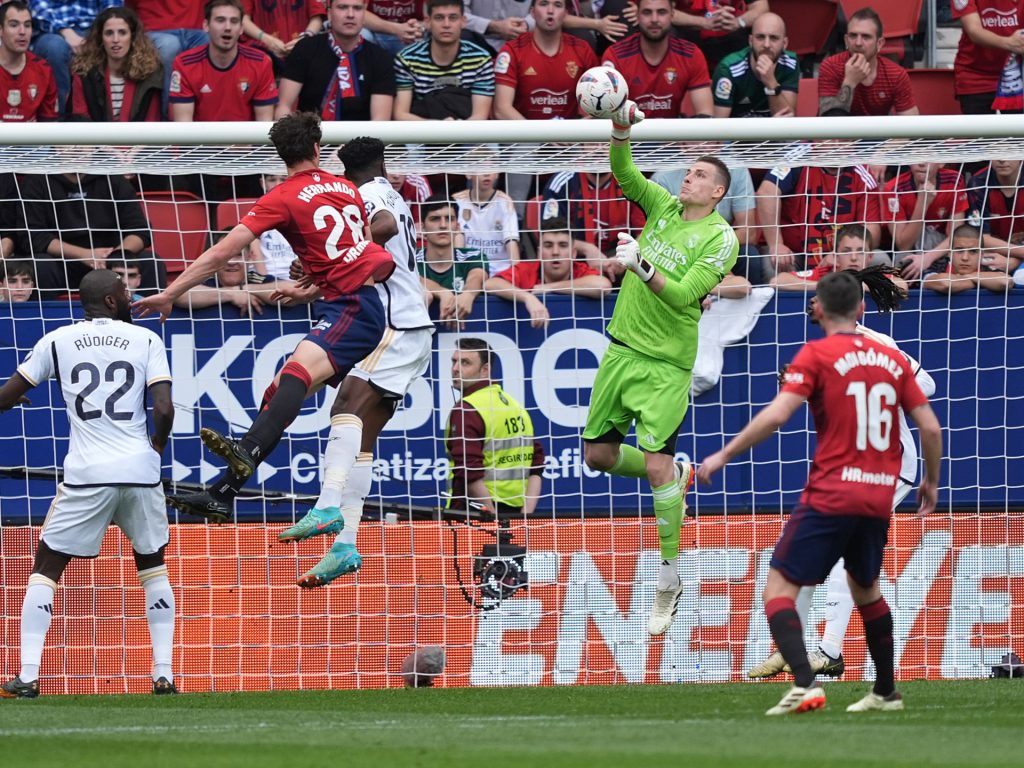 أندري لونين ونبوءة خوسيبا.. كيف أصبح الأوكراني حارس ريال مدريد الأول؟