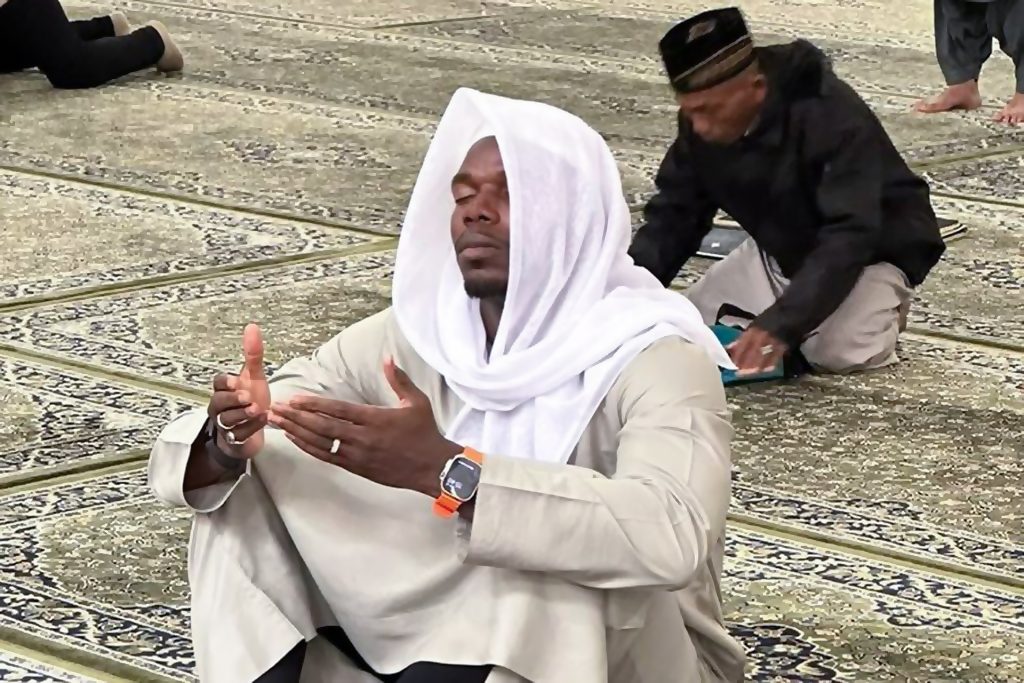 بسبب منشوراته الرمضانية.. بوغبا يحظى بدعم الملايين بعد الإيقاف الطويل