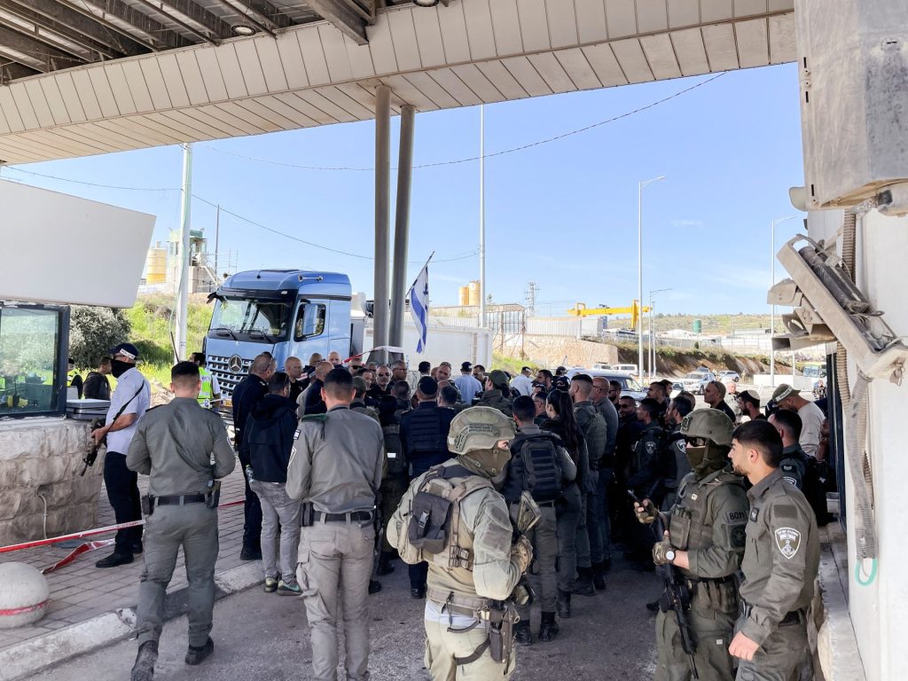 4 إعدامات ميدانية خلال ساعات.. هل يخطط الاحتلال لإشعال القدس؟