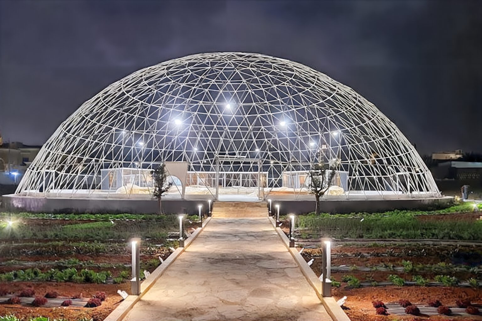 ريادة عربية.. “روابي فرح” تنشئ بنكا للبذور