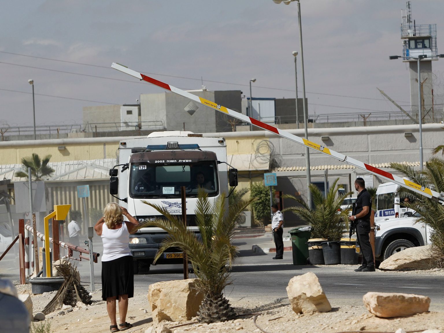 صحيفة أميركية: تعذيب إسرائيلي ممنهج لمعتقلي غزة