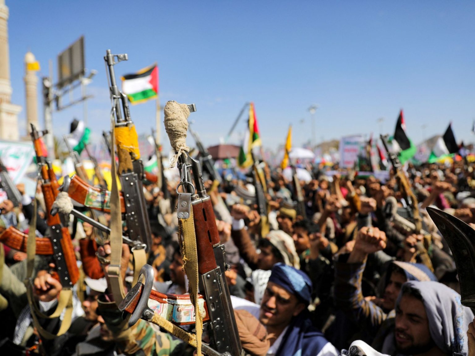 جيروزاليم بوست: الحوثيون لا يأبهون لأوامر إيران بالتهدئة