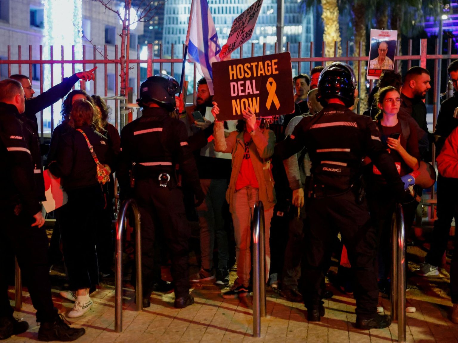 الشرطة الإسرائيلية تحذر المطالبين بإسقاط نتنياهو قبل مظاهرة الأحد