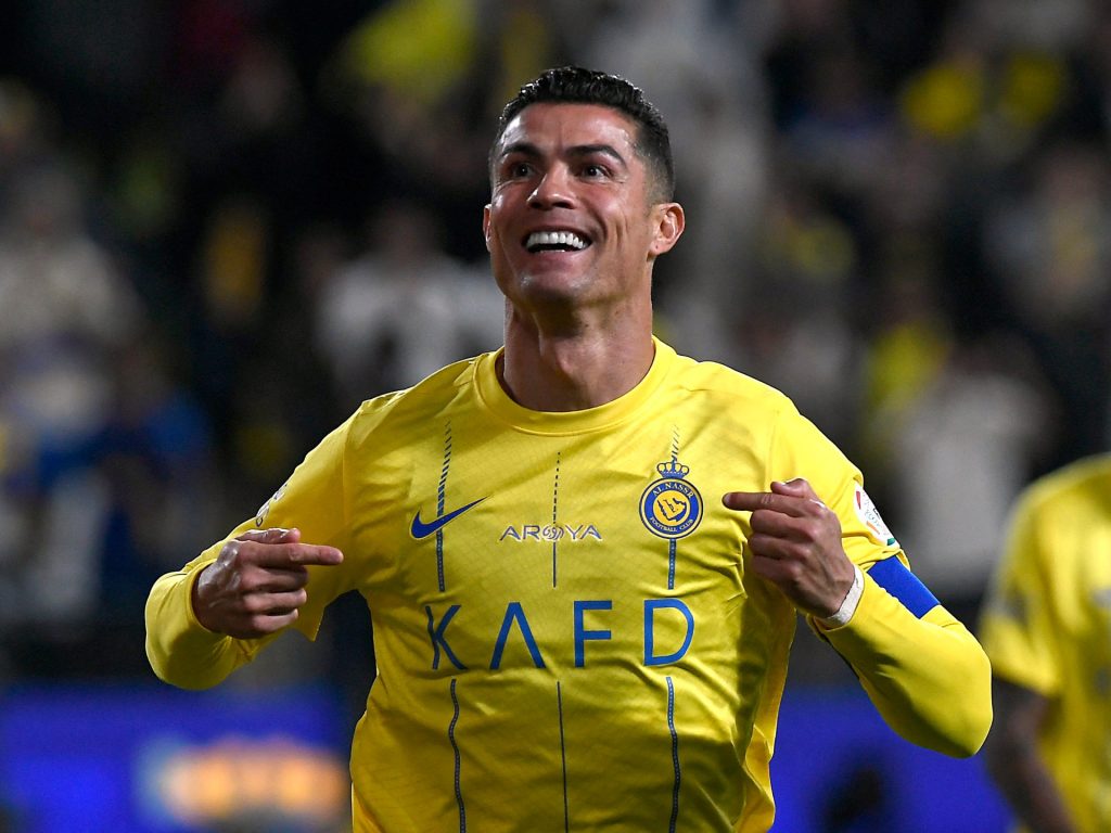 رونالدو يبرر تصرفه “غير الأخلاقي” ويتوعد العين الإماراتي: ريمونتادا إن شاء الله