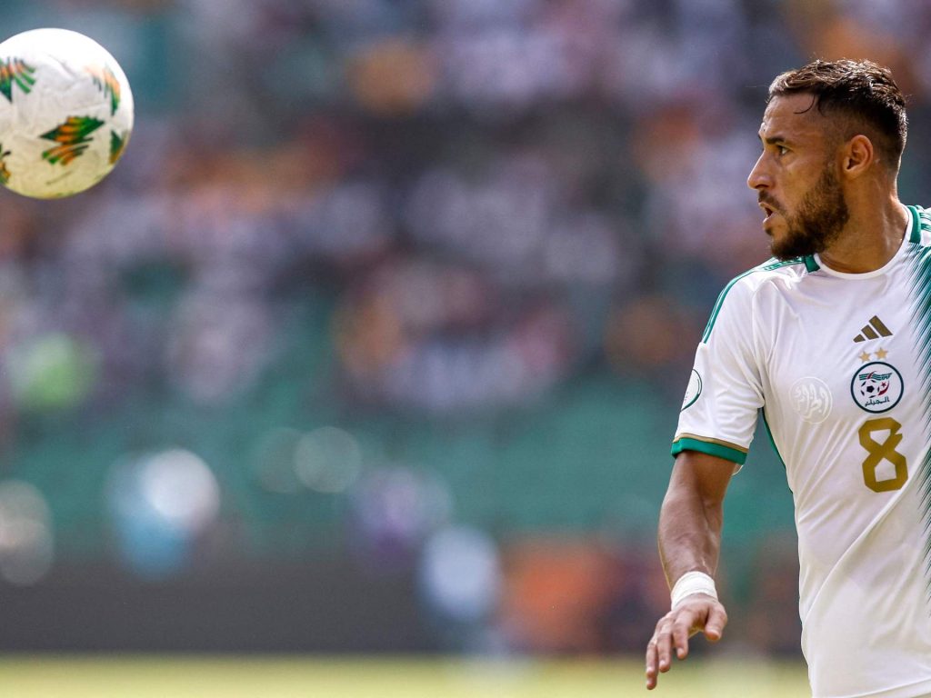 “أنا ابن الجزائر قلبا ودما”.. بلايلي يعتذر للجماهير الجزائرية برسالة مؤثرة