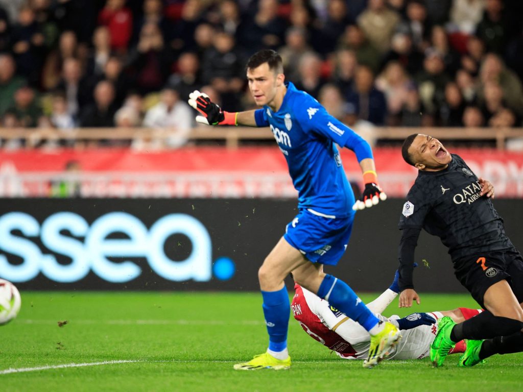 التعادل السلبي يخيم على مواجهة موناكو وسان جيرمان في الدوري الفرنسي